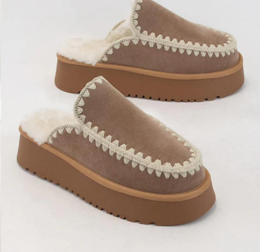 JAMES FUR LINED MOC TOE CROCHETED EDGE SHOE