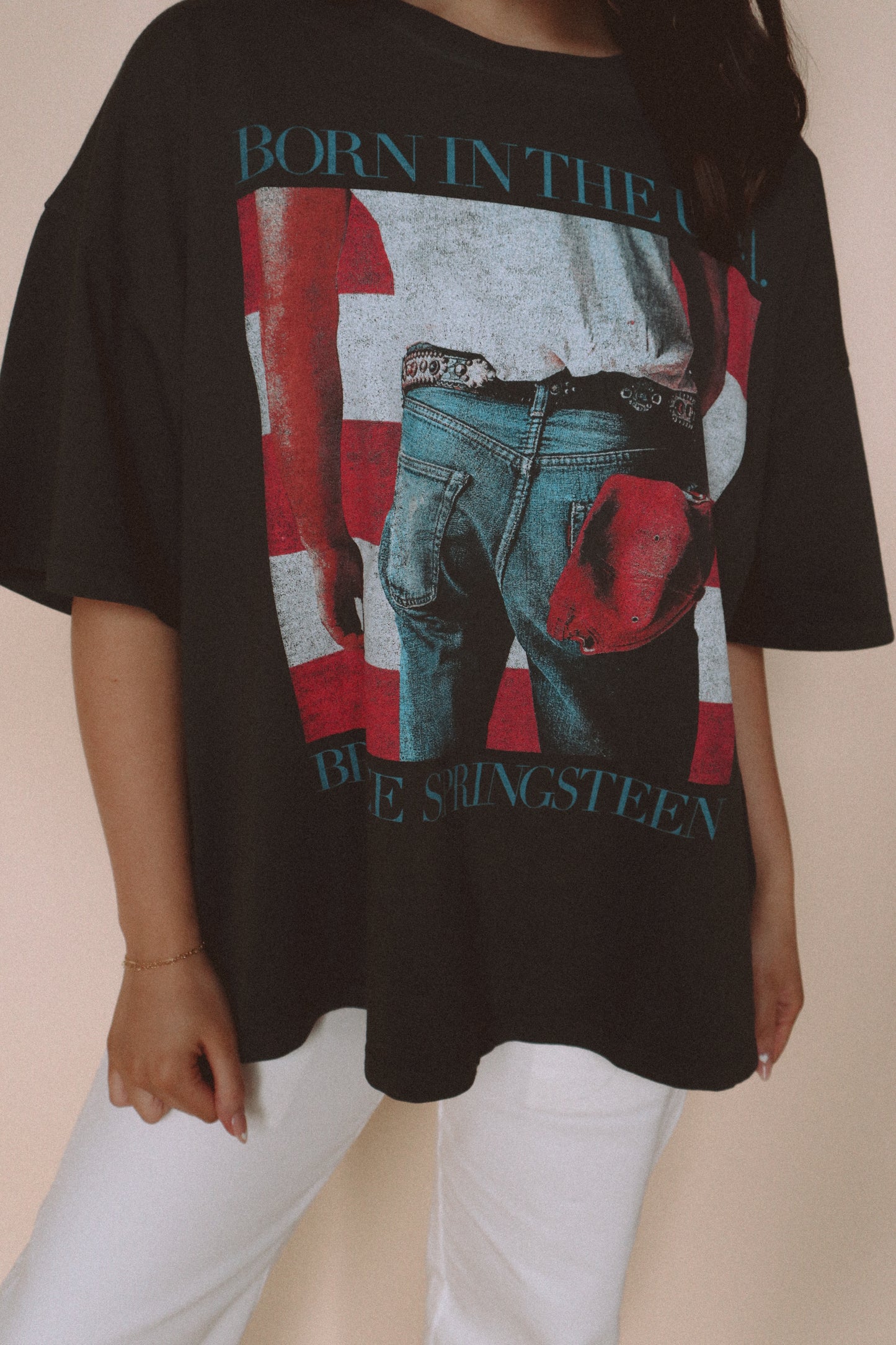 Bruce Springsteen Americana OS Tee in Vintage Black